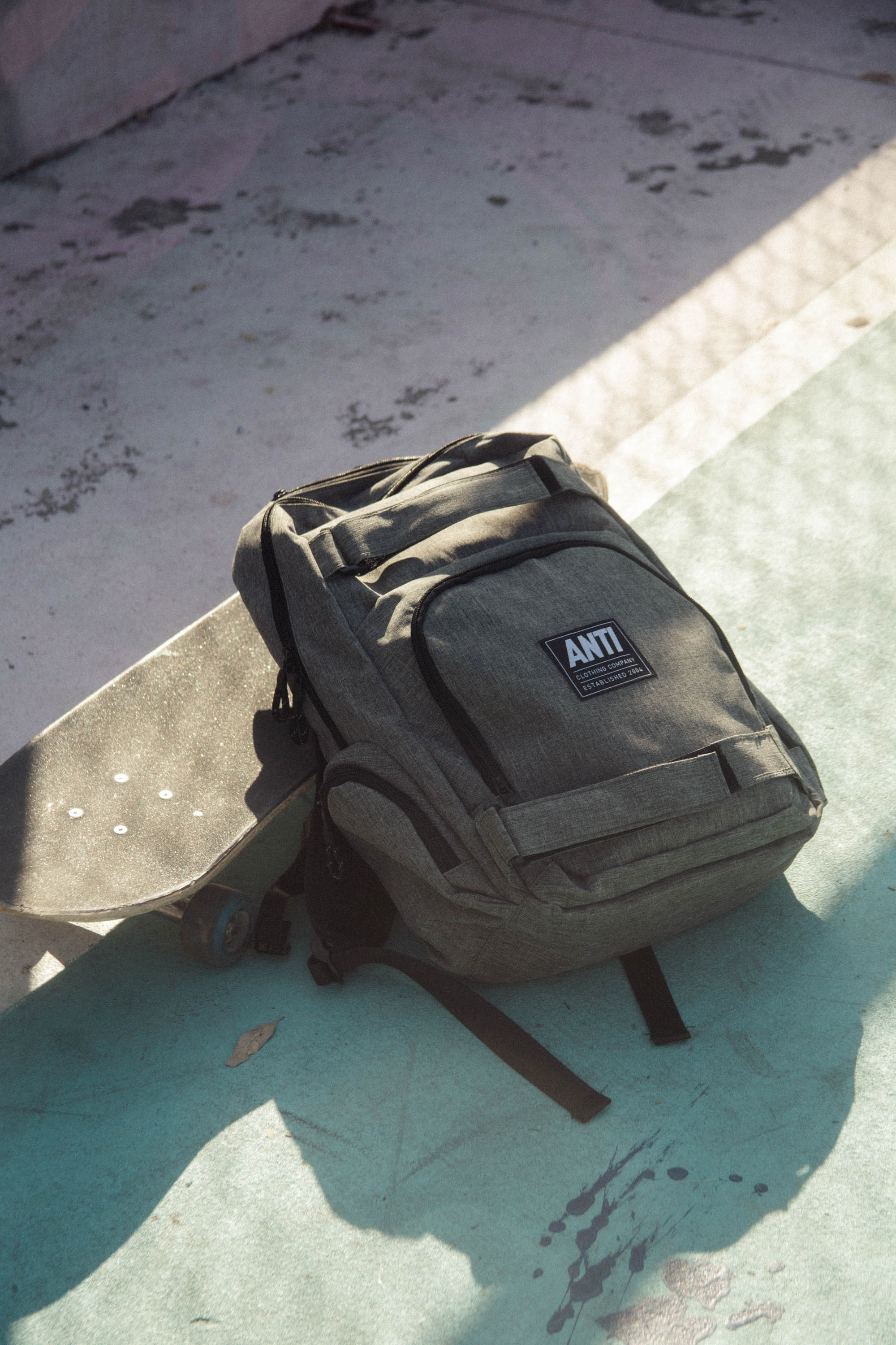 Mochila Essential Gris Jaspe