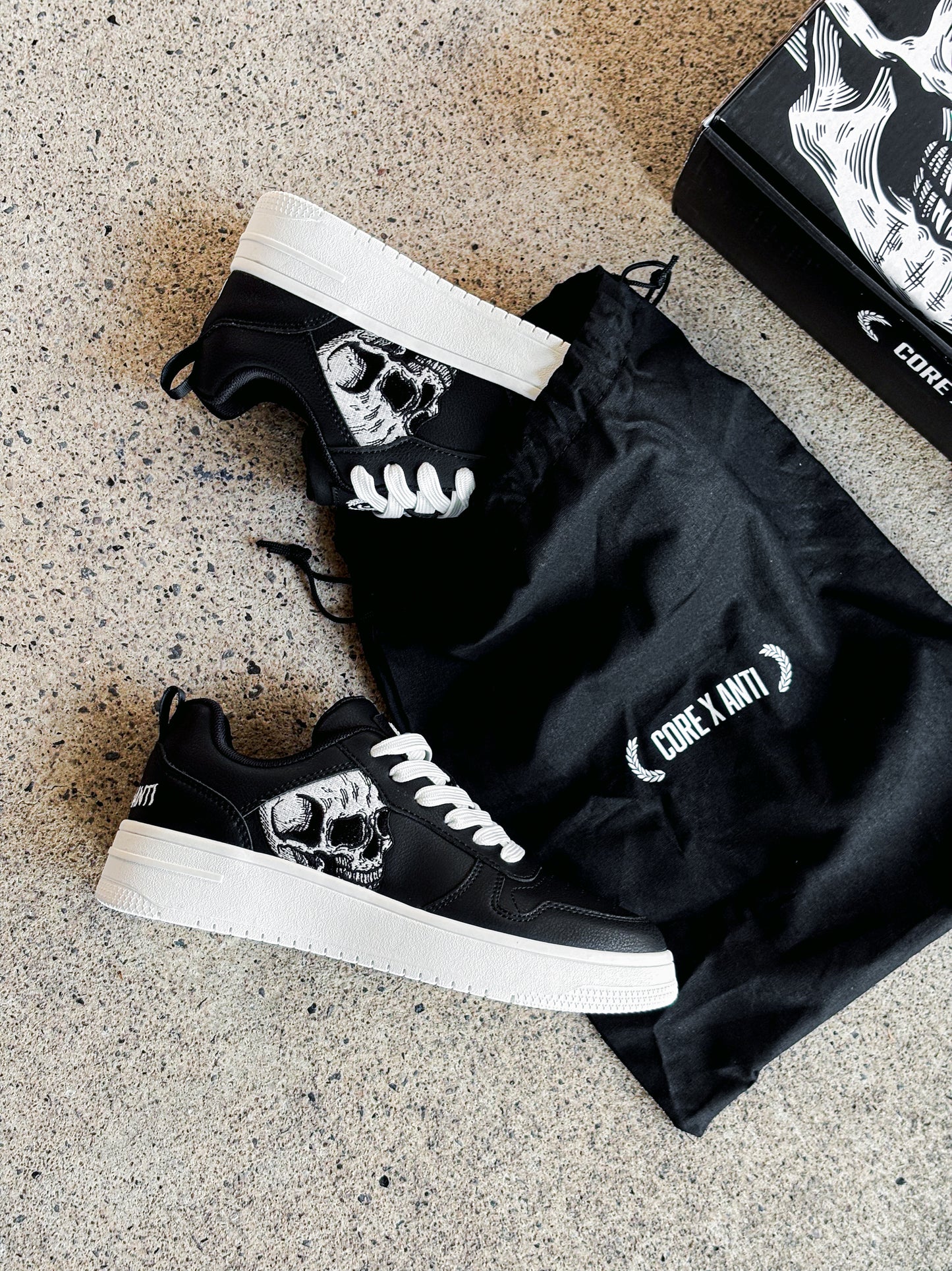 TRUST ANTI X CORE BLACK