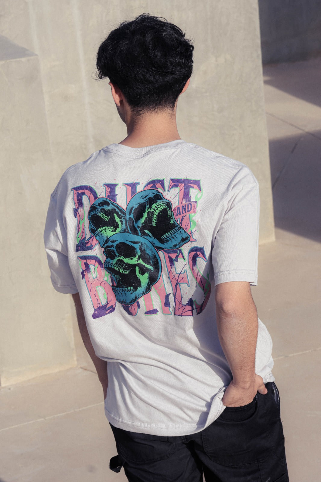 Playera DUST AND BONES Gris