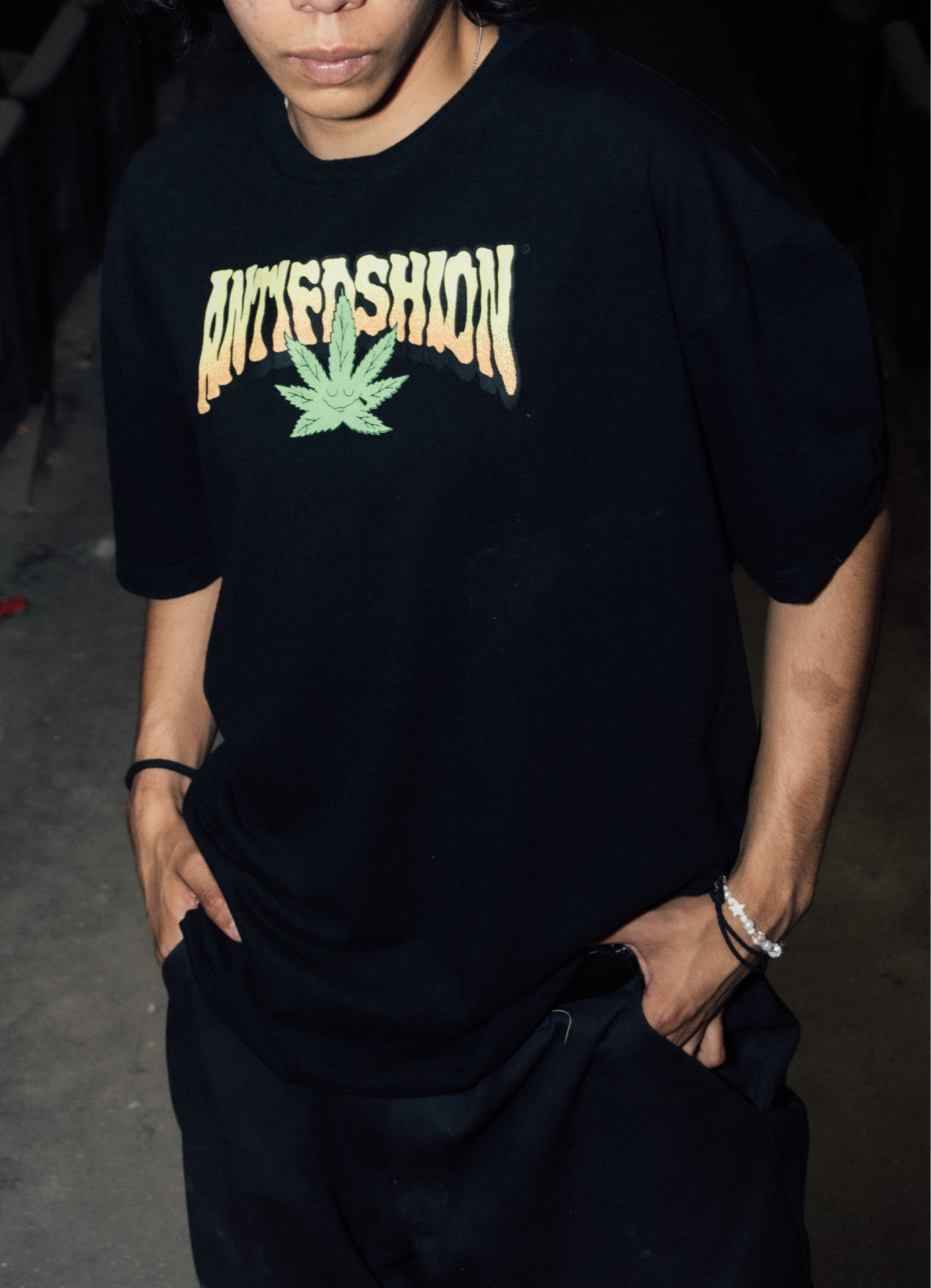 Playera Cuidame Viejo Black