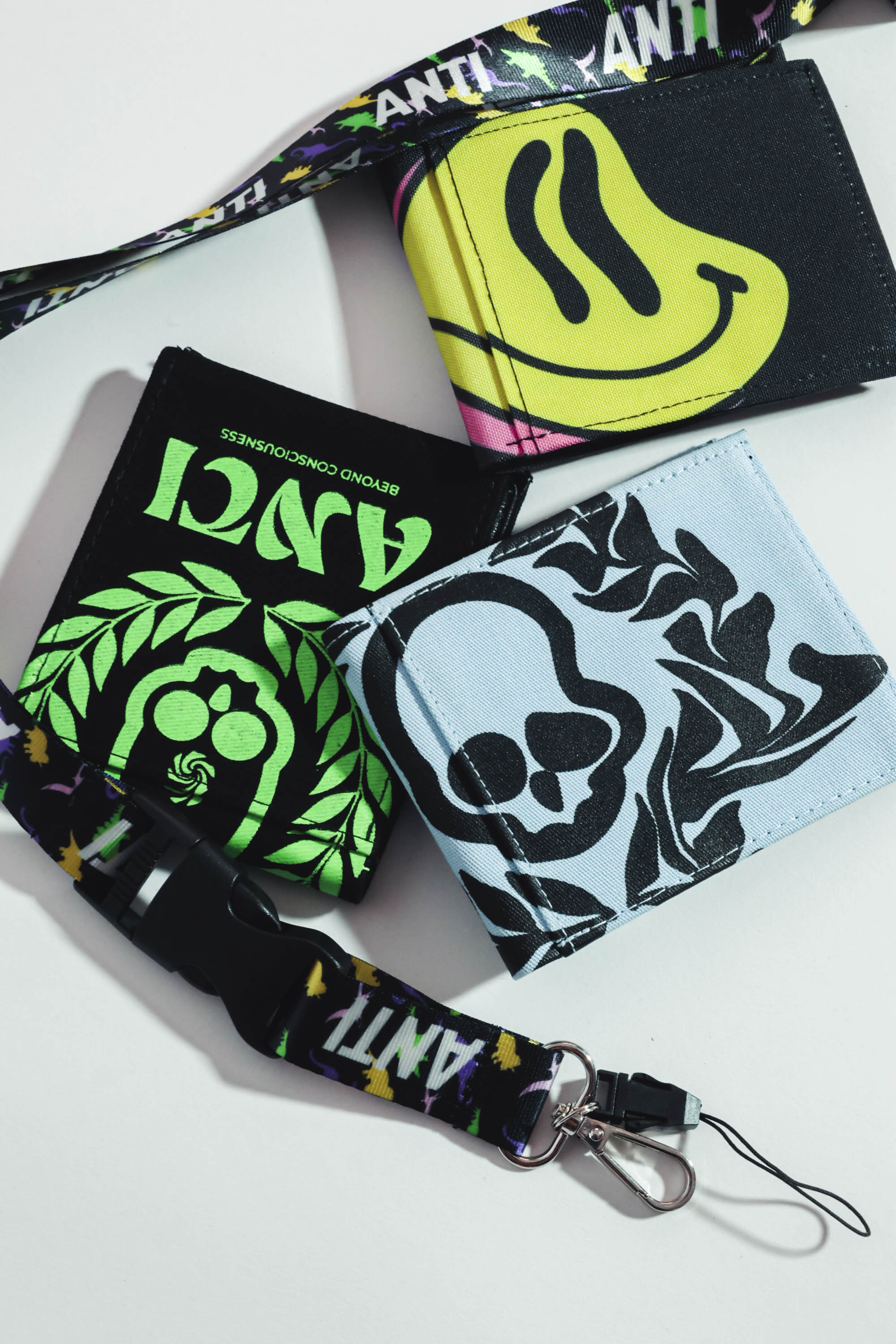 Cartera third eye green black