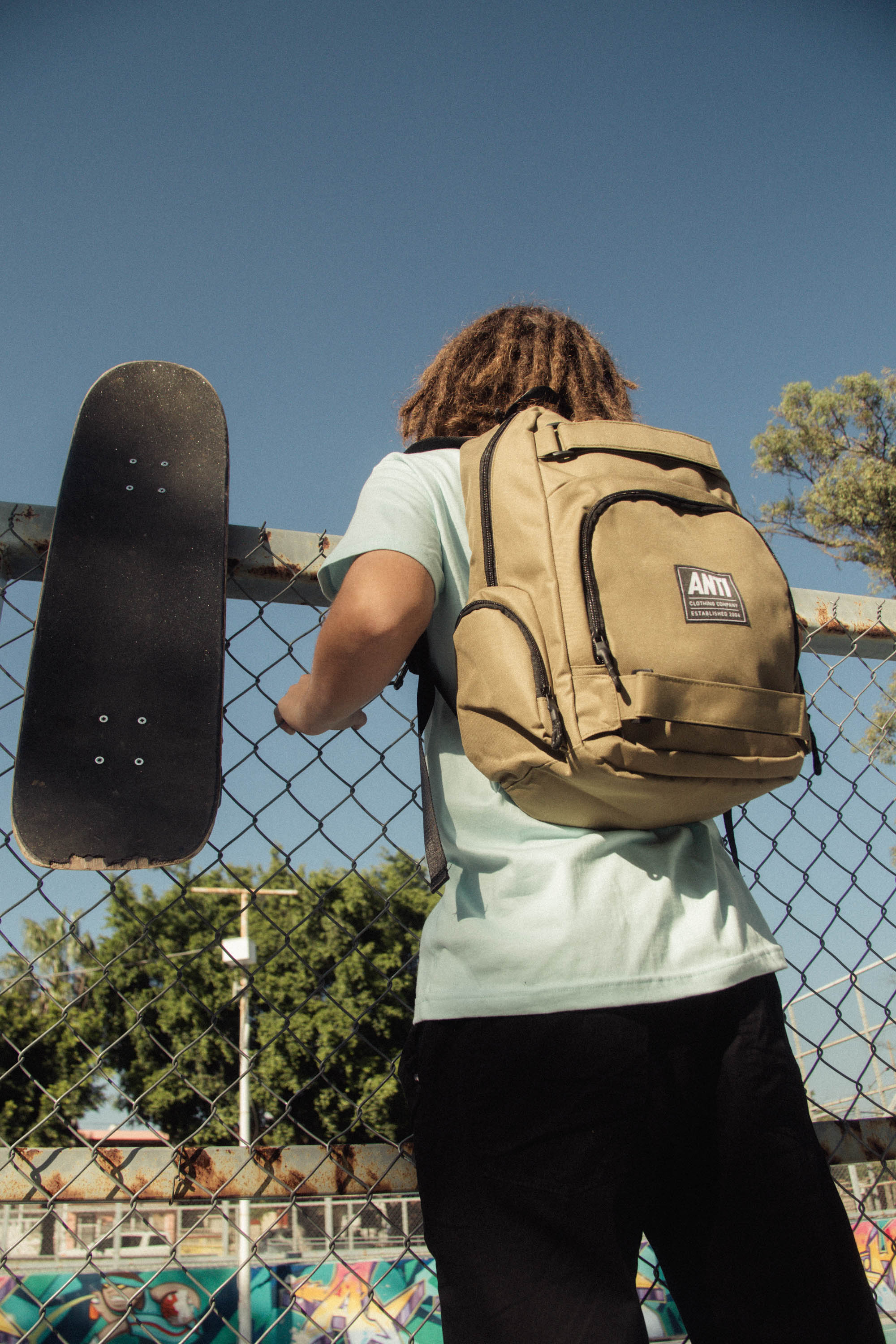 Mochila Essential kaki