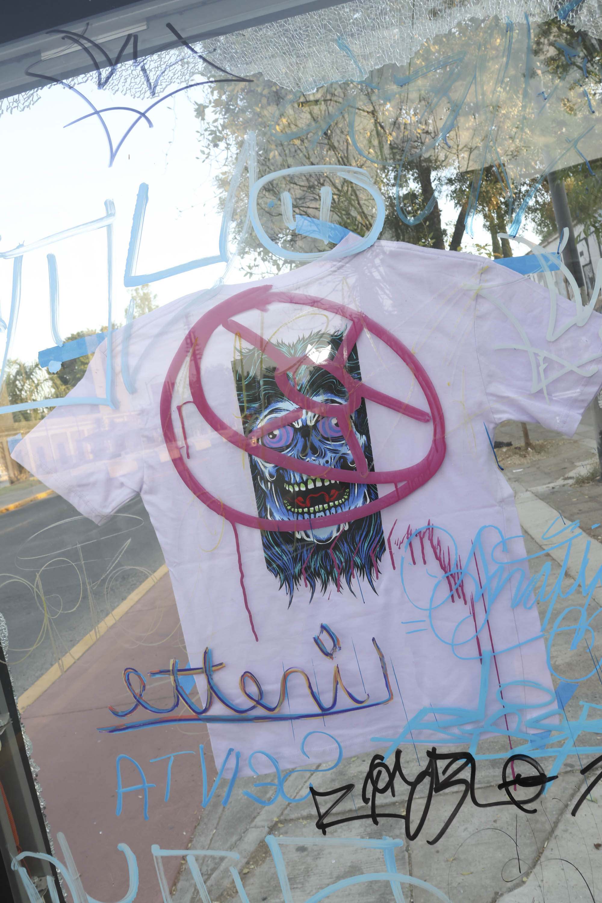 Playera Psycho Lila Essential