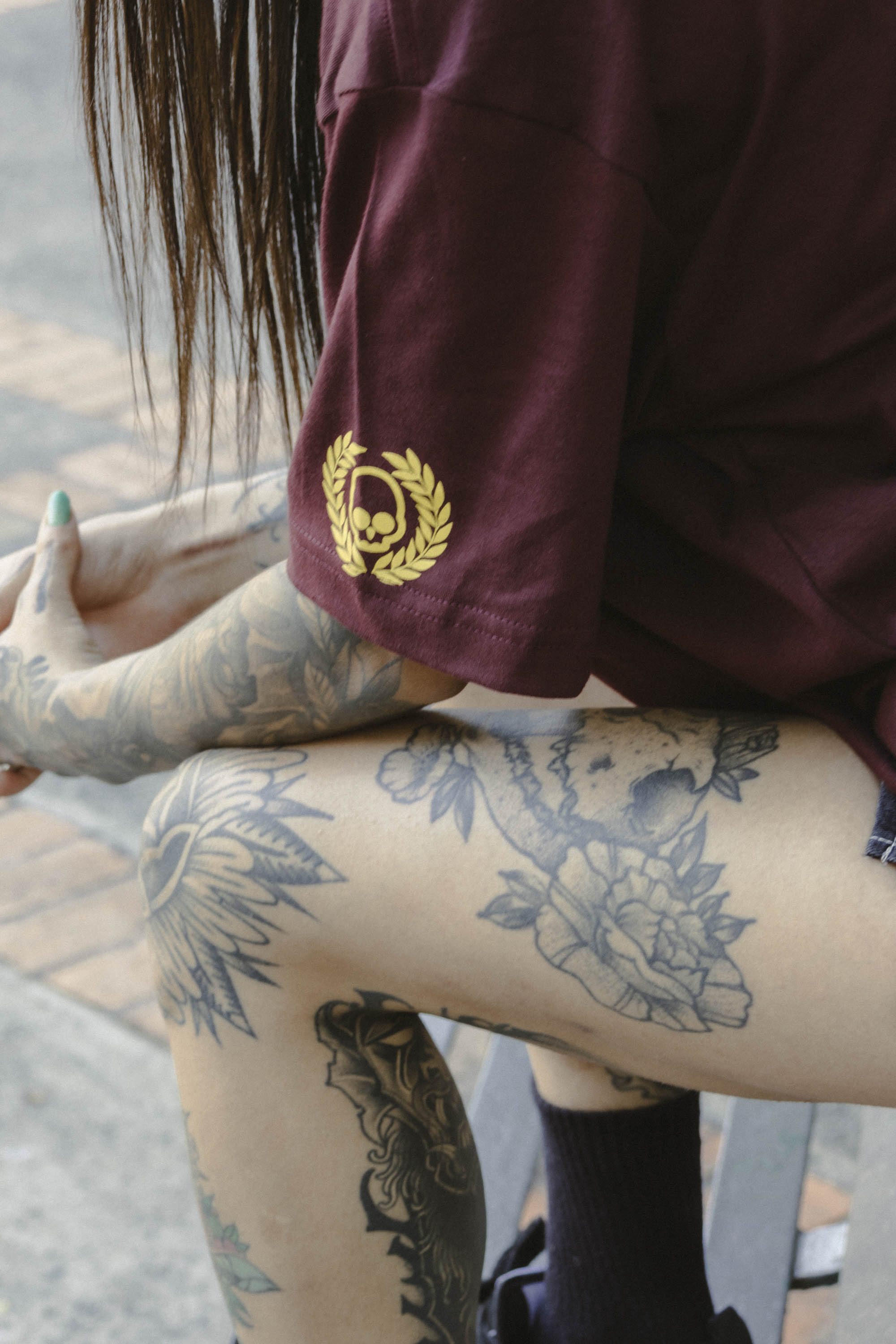 Playera As Above As Below Vino