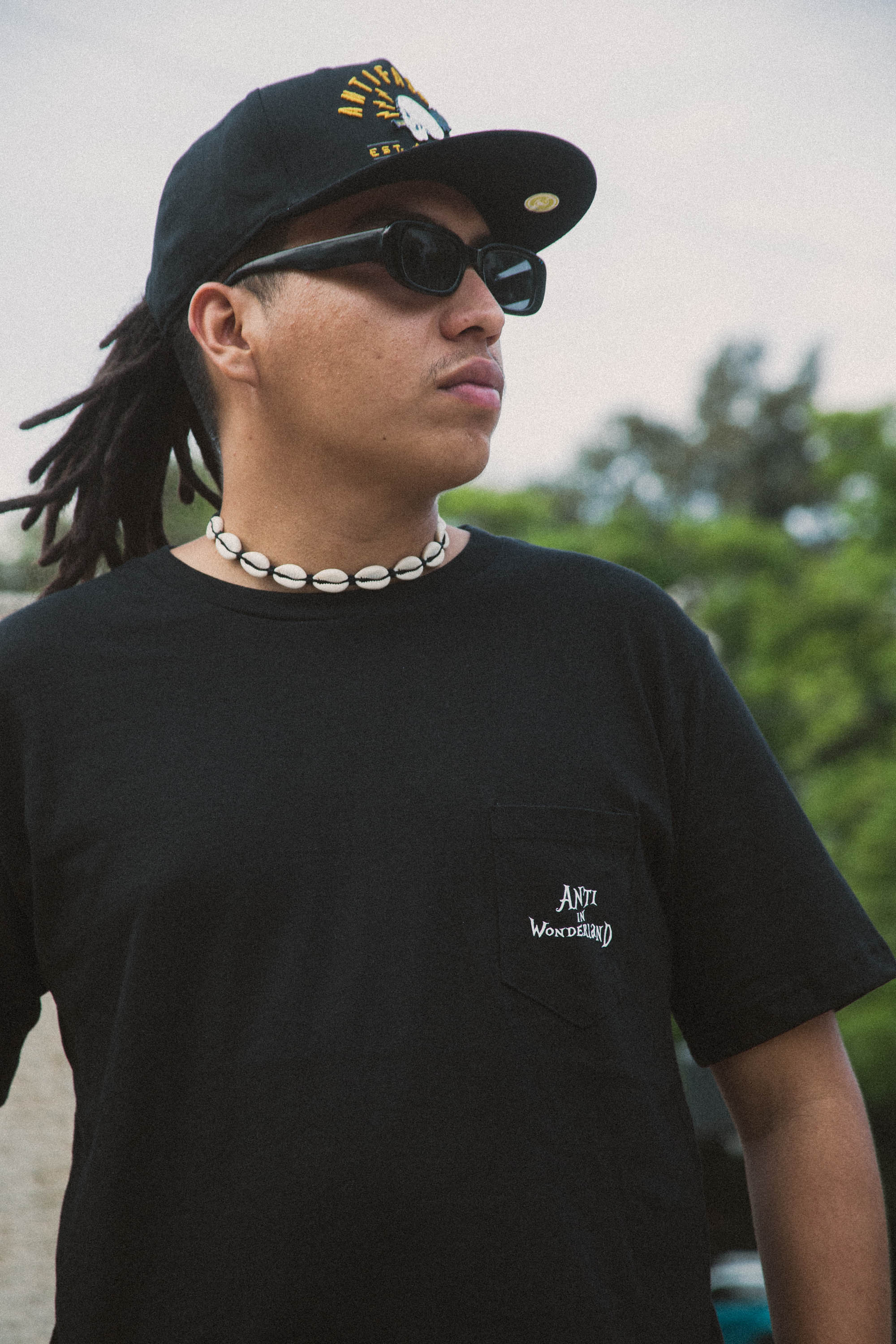 Playera Wonderland Essential