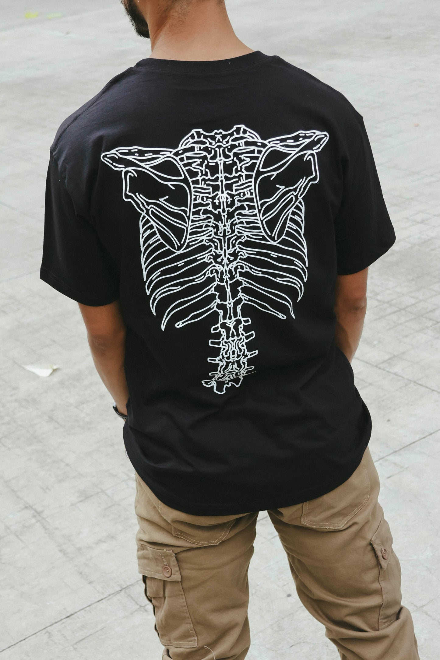 Playera Bones