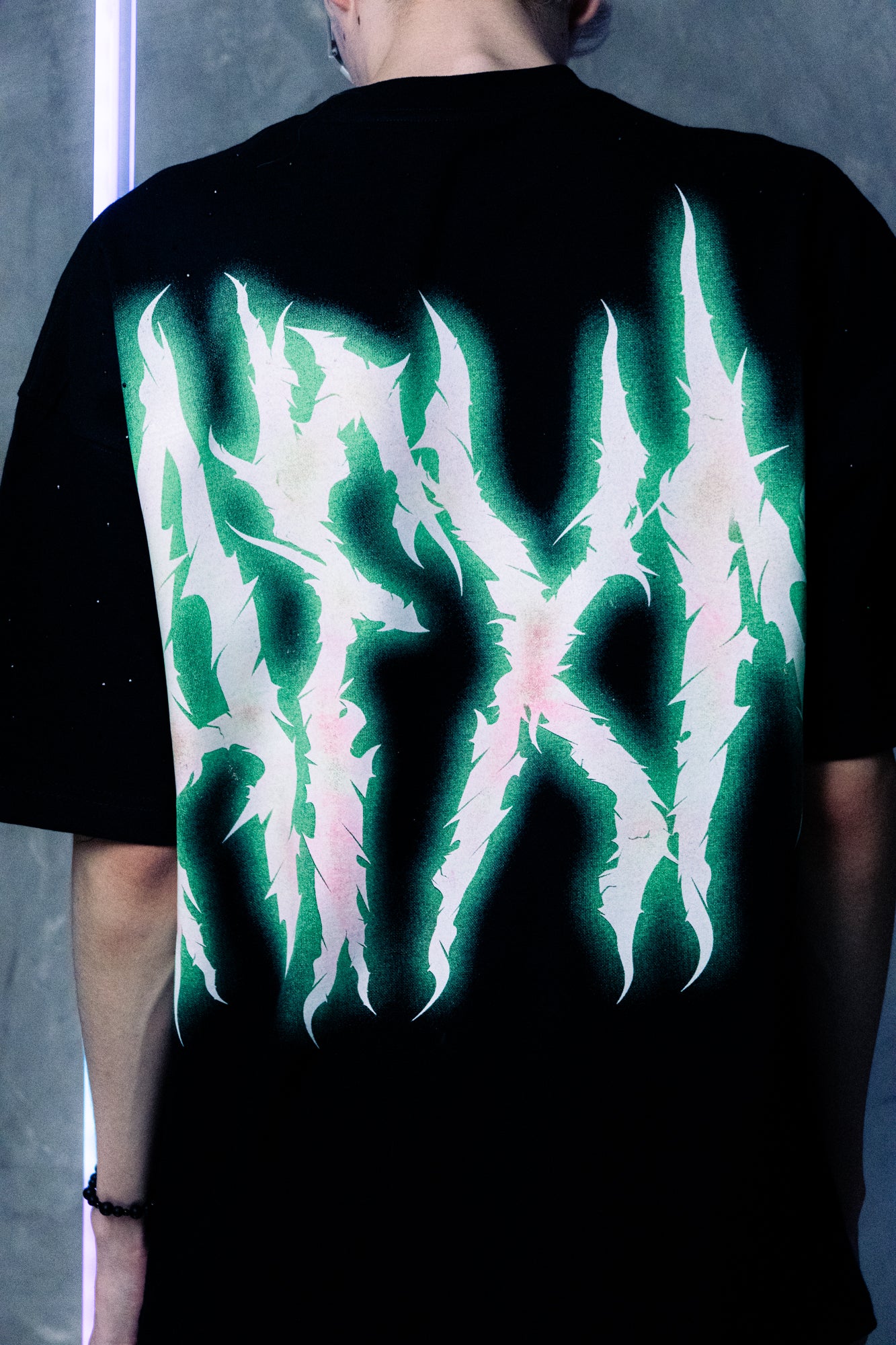 Playera HEAVY DUTY Pinky Dark