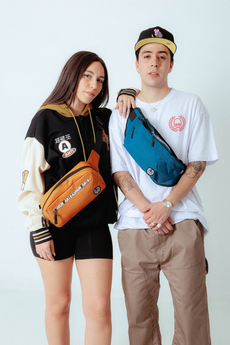 Cangurera Parche Blue - ANTIFASHION