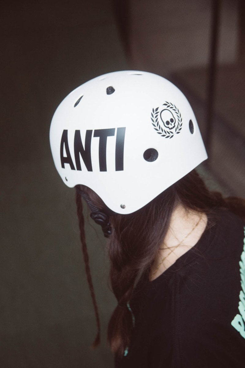 Casco Blanco - ANTIFASHION