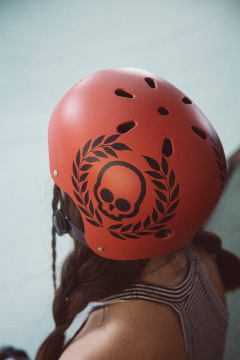 Casco Rojo - ANTIFASHION