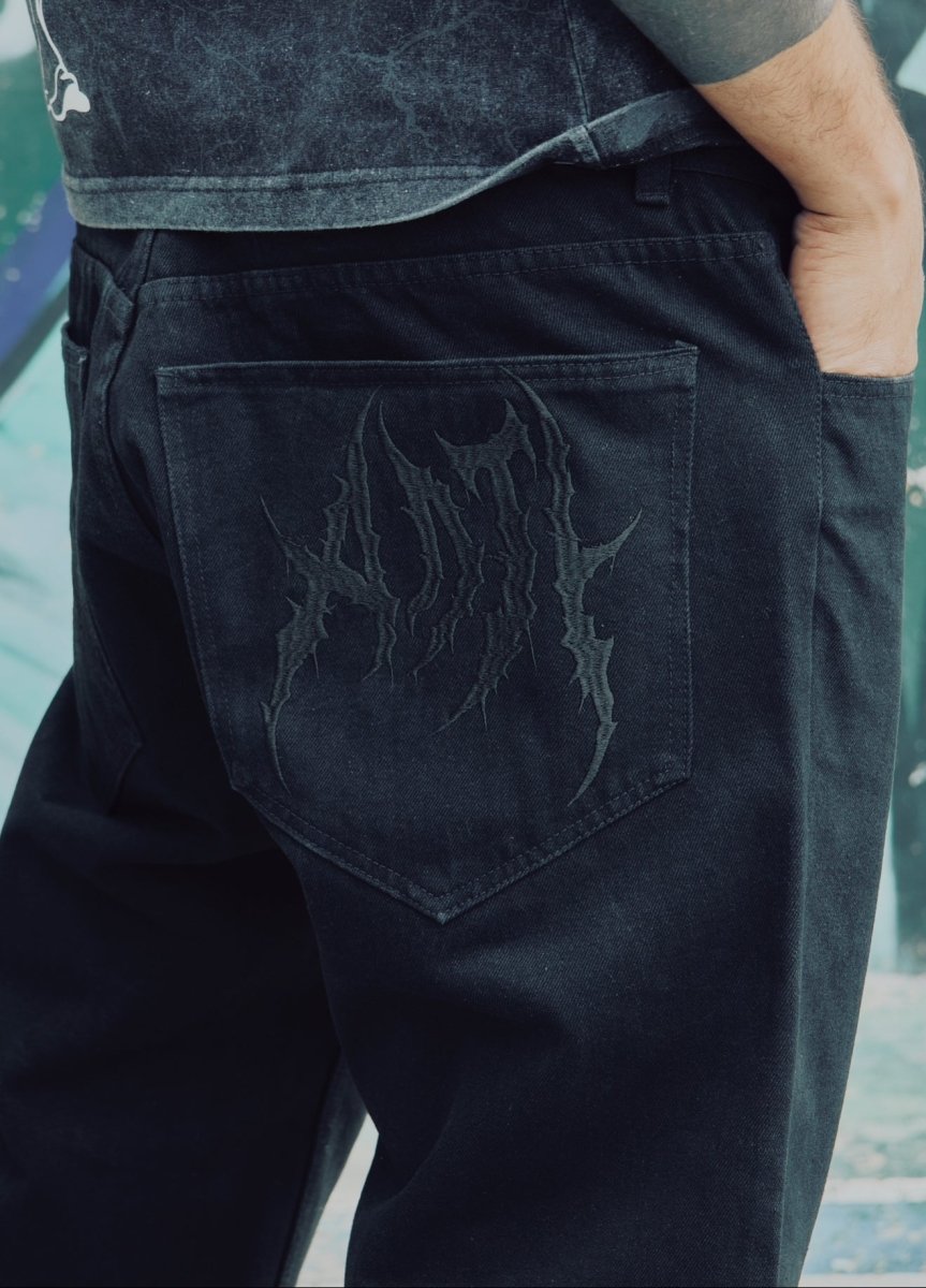 Jeans Bordados Flames Negro - ANTIFASHION