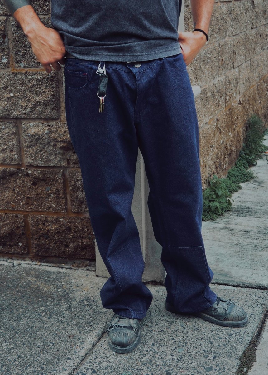 Jeans Bordados Hannya Índigo - ANTIFASHION