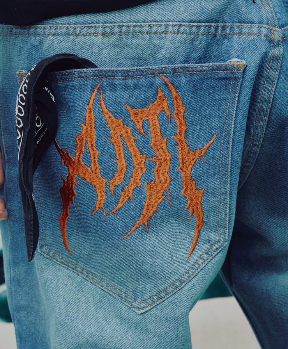 Jeans Bordados Navy Bite - ANTIFASHION