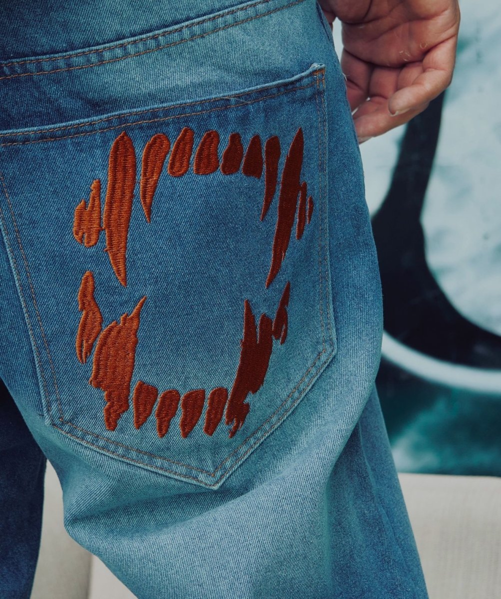 Jeans Bordados Navy Bite - ANTIFASHION