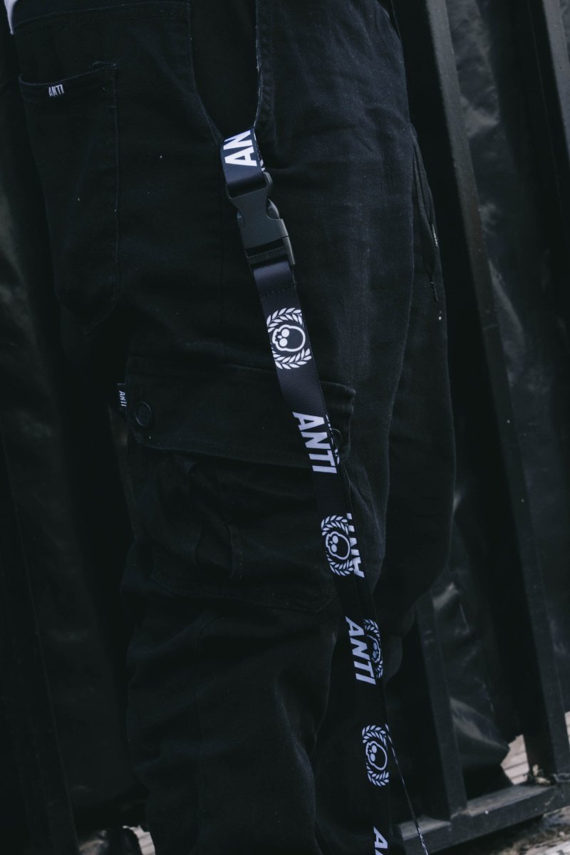 Llavero Logo Black - ANTIFASHION