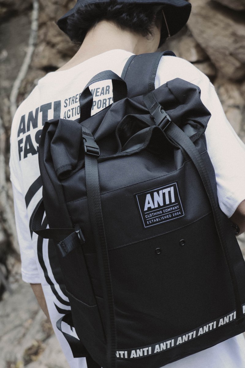 Mochila Camping Anti Black - ANTIFASHION