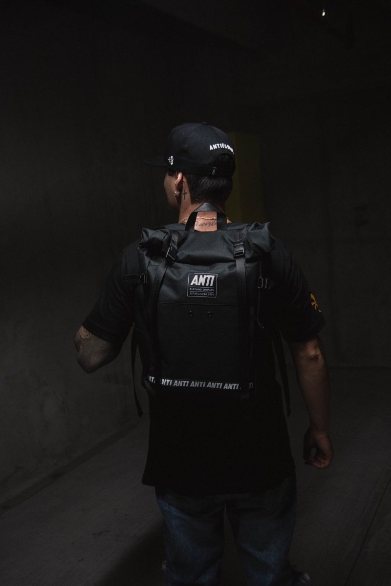 Mochila Camping Anti Black - ANTIFASHION
