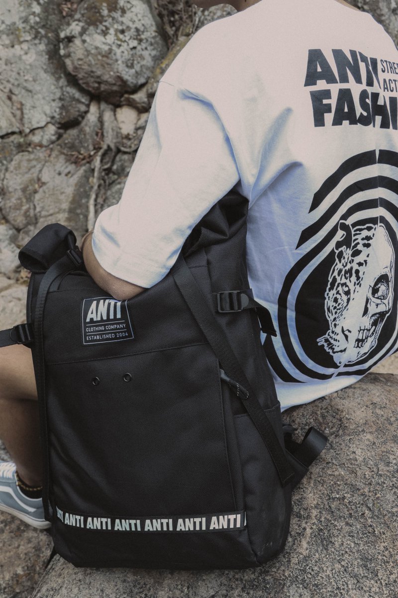 Mochila Camping Anti Black - ANTIFASHION