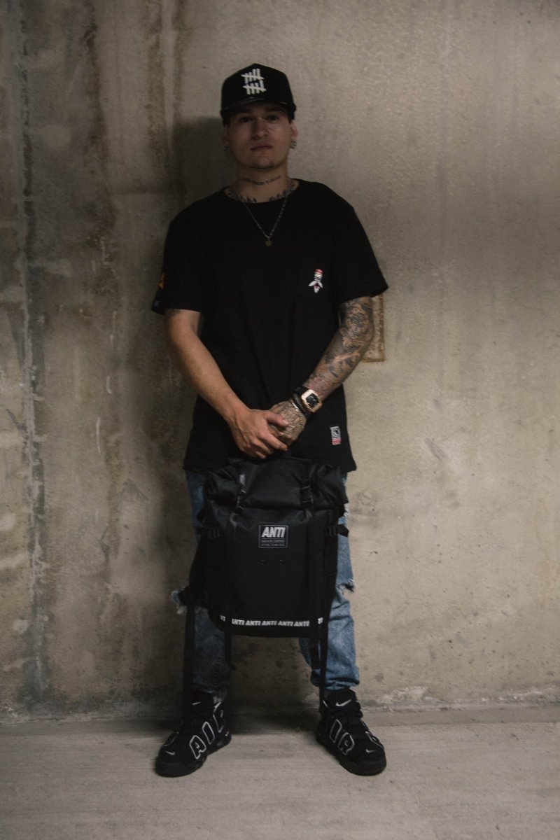 Mochila Camping Anti Black - ANTIFASHION