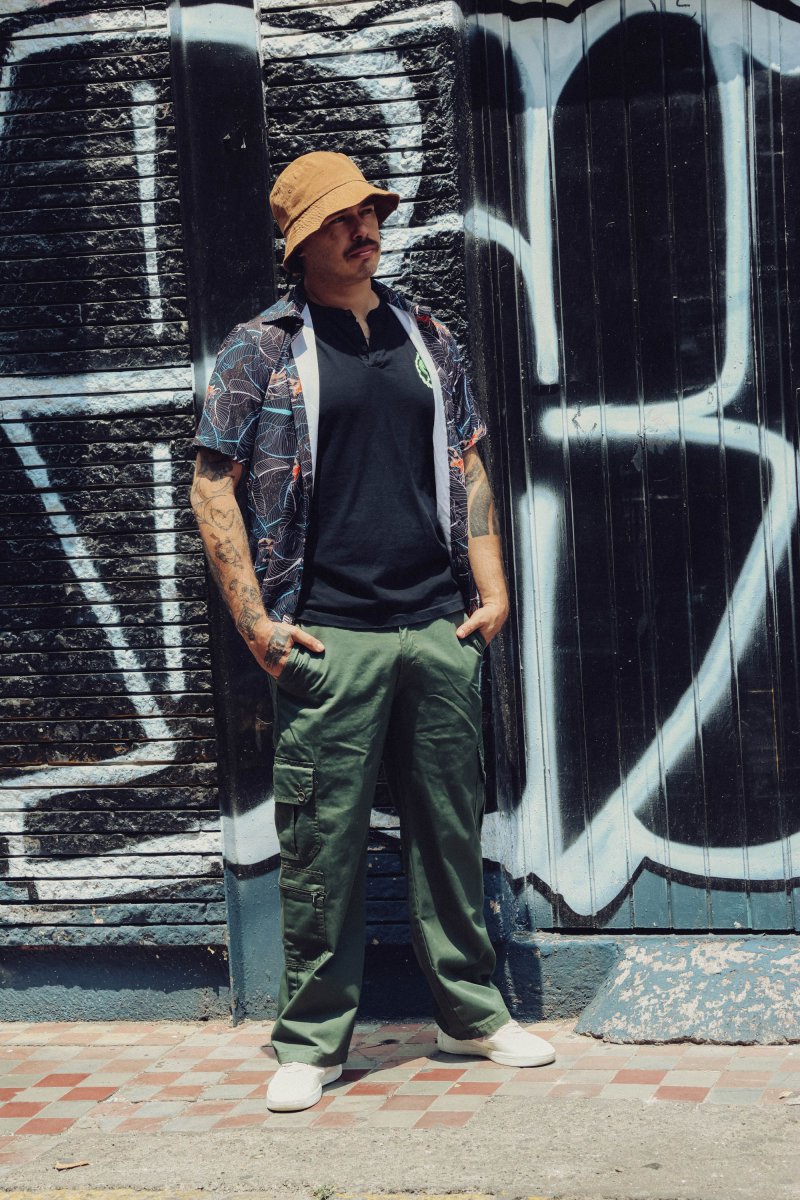 Pantalon Carpintero Cargo Olivo - ANTIFASHION