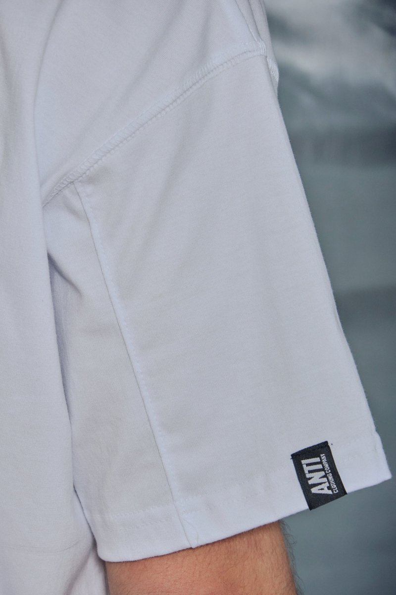 Playera Oversize Dravus White - ANTIFASHION