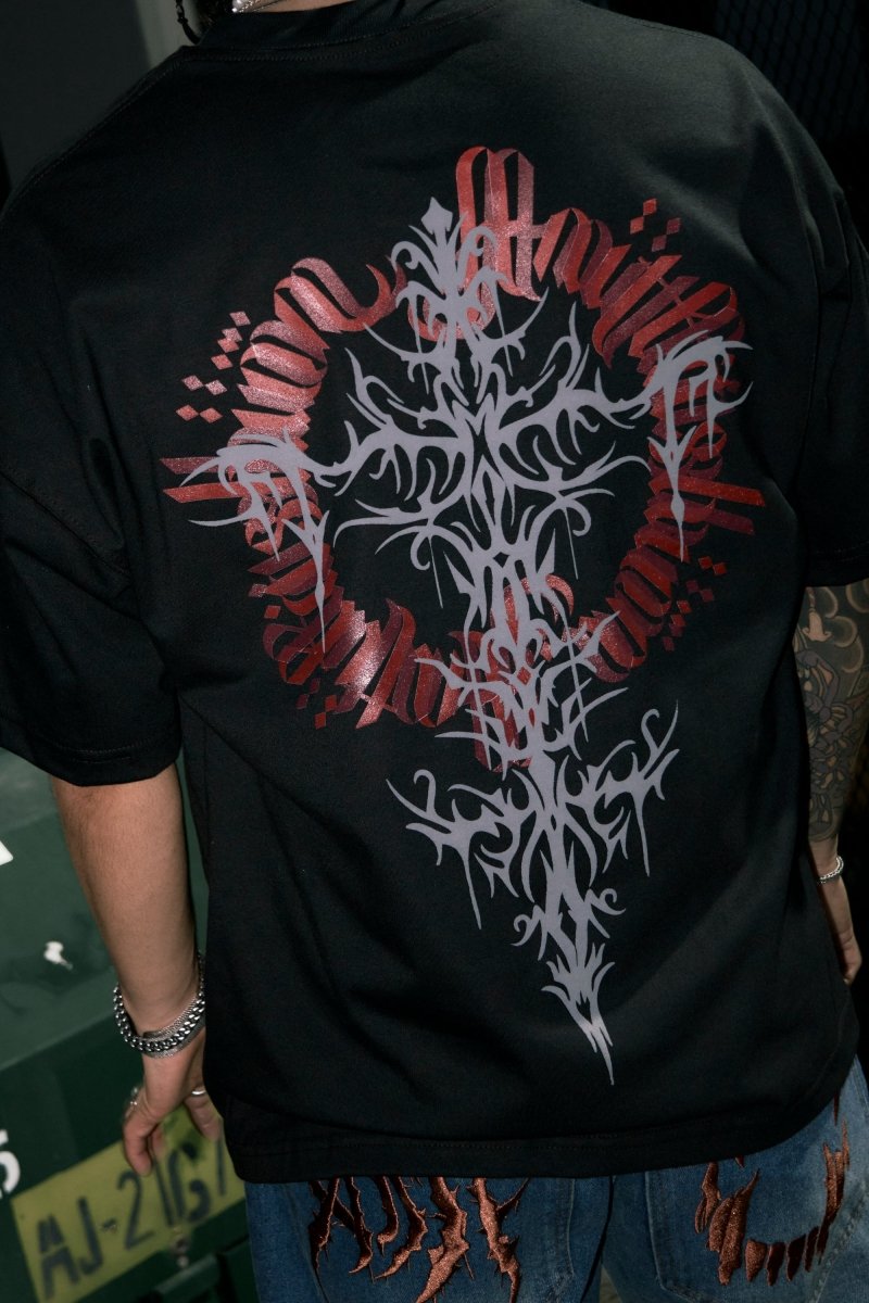 Playera Prime Gothic Cruss Black - ANTIFASHION