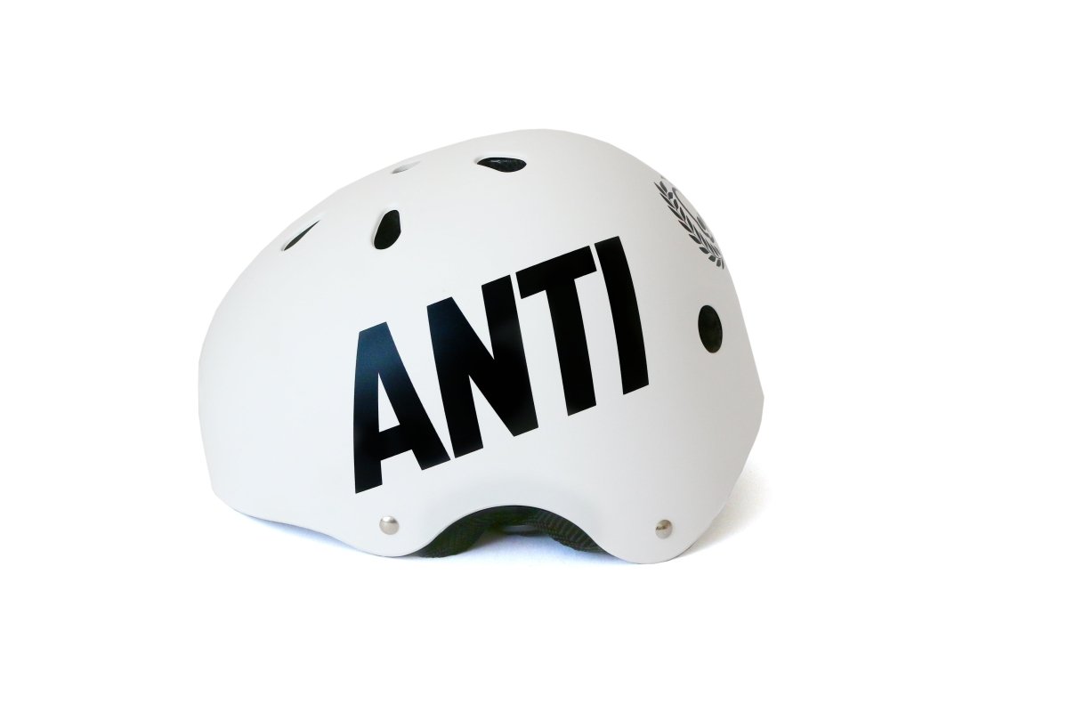 Casco Blanco - ANTIFASHION
