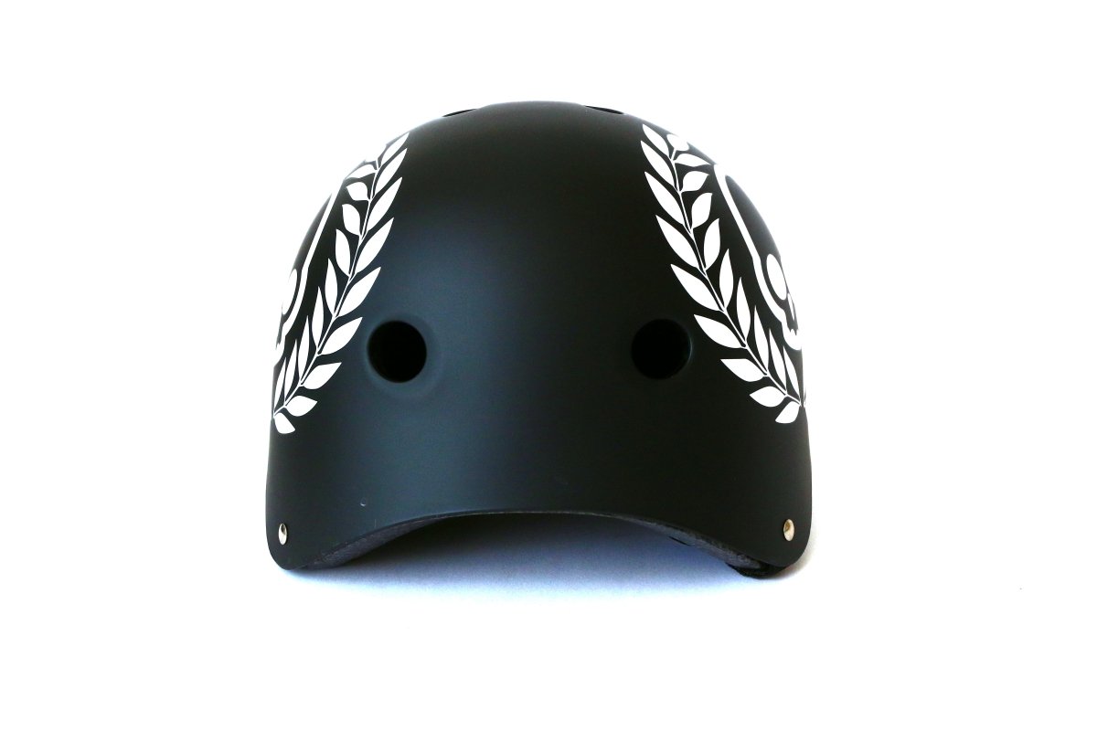 Casco Negro - ANTIFASHION